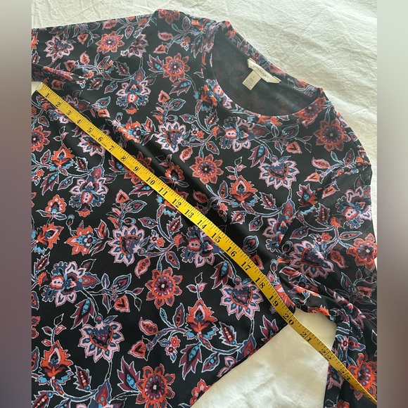 Banana Republic Black Floral Mesh Top, size large - Picture 6 of 9